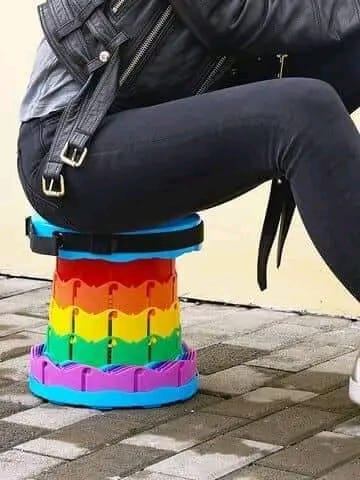 Upgraded Rainbow Foldable Stool" đđĒ
